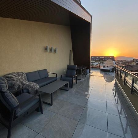 Aparthotel Art'Penthouse Braszów Zewnętrze zdjęcie