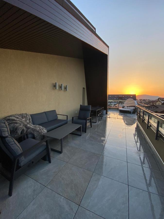 Aparthotel Art'Penthouse Braszów Zewnętrze zdjęcie
